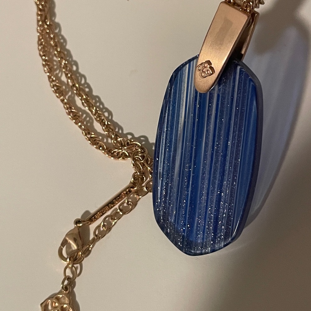 Kendra Scott Inez Long Pendant Necklace In Navy Dusted Glass rose gold hardware